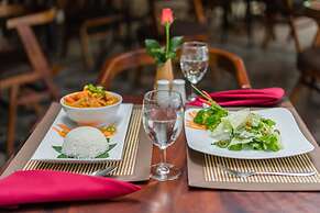 Five Rose Siem Reap Hostel