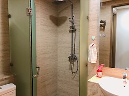 Gold Coast PIK Sea View Apartments by LongeSuites