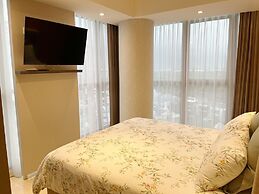 Gold Coast PIK Sea View Apartments by LongeSuites