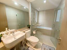 Gold Coast PIK Sea View Apartments by LongeSuites