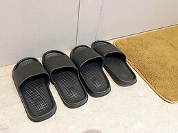 Gold Coast PIK Sea View Apartments by LongeSuites