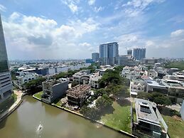 Gold Coast PIK Sea View Apartments by LongeSuites