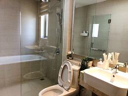 Gold Coast PIK Sea View Apartments by LongeSuites