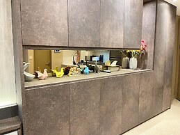 Gold Coast PIK Sea View Apartments by LongeSuites