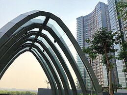 Gold Coast PIK Sea View Apartments by LongeSuites