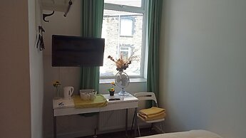 Windsor Hotel & Bar