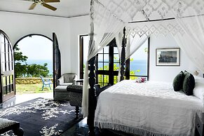 Bluefields Bay Villas