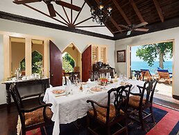 Bluefields Bay Villas