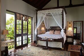 Bluefields Bay Villas