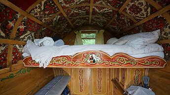 Islay @ Westcote Glamping-Campsite