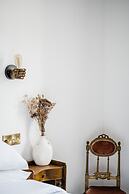 The Crooked Swan