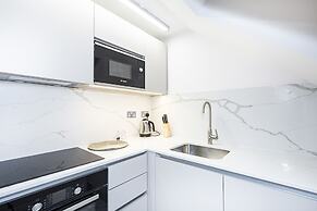 Billionaire Suites Kensington