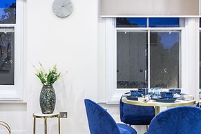 Billionaire Suites Kensington