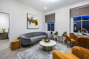 Billionaire Suites Kensington