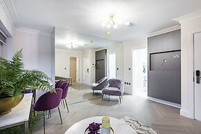 Billionaire Suites Kensington