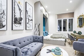 Billionaire Suites Kensington