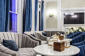 Billionaire Suites Kensington