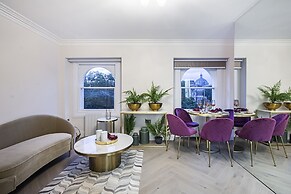 Billionaire Suites Kensington