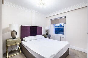 Billionaire Suites Kensington