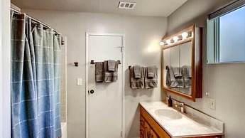 Scenic Wonders Lazy Bear Lodge 4 Bedroom