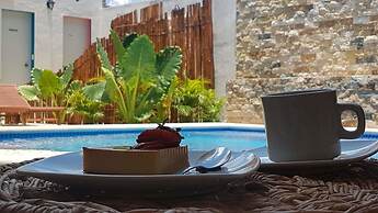 Poza Clara Sanctuary Hotel