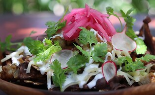 Poza Clara Sanctuary Hotel