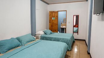 Hotel Hoja de Oro Corcovado