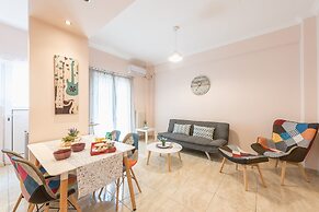 Stylish Acropolis Apartment  by Cloudkeys