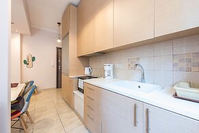 Stylish Acropolis Apartment  by Cloudkeys