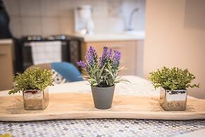 Stylish Acropolis Apartment  by Cloudkeys