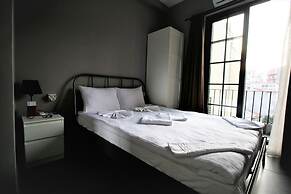 Archeo Hostel - Adults Only