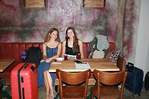 Archeo Hostel - Adults Only