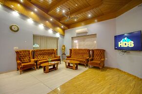 Maulik Mansion Resort