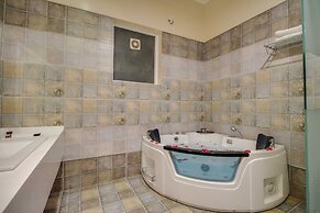 Maulik Mansion Resort