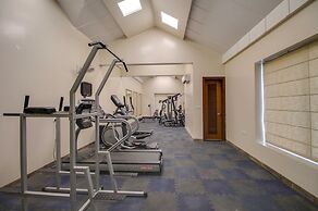 Maulik Mansion Resort