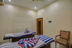 Maulik Mansion Resort