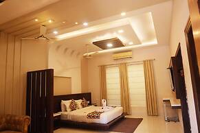 Maulik Mansion Resort