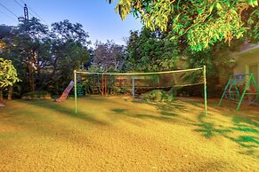 Maulik Mansion Resort