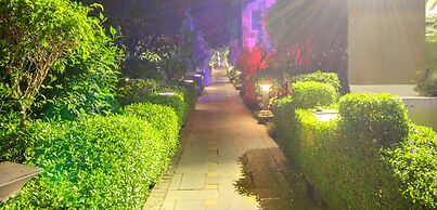 Maulik Mansion Resort