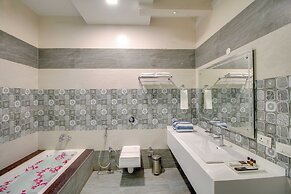 Maulik Mansion Resort