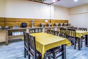 Hotel Golden Ram Vilas