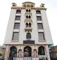 Hotel Golden Ram Vilas