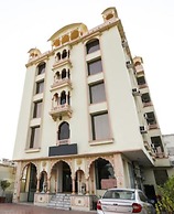 Hotel Golden Ram Vilas