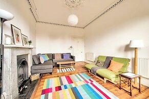 Bright Flat in City Centre for up to 6 Guests!