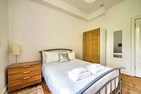 Bright Flat in City Centre for up to 6 Guests!