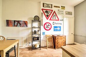 Bright Flat in City Centre for up to 6 Guests!