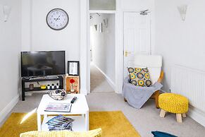 Ella Fitzgerald - Luxury 2 Bedroom Apt