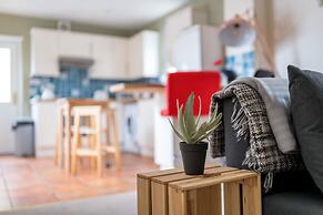 Ella Fitzgerald - Luxury 2 Bedroom Apt