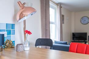 Ella Fitzgerald - Luxury 2 Bedroom Apt