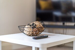 Ella Fitzgerald - Luxury 2 Bedroom Apt